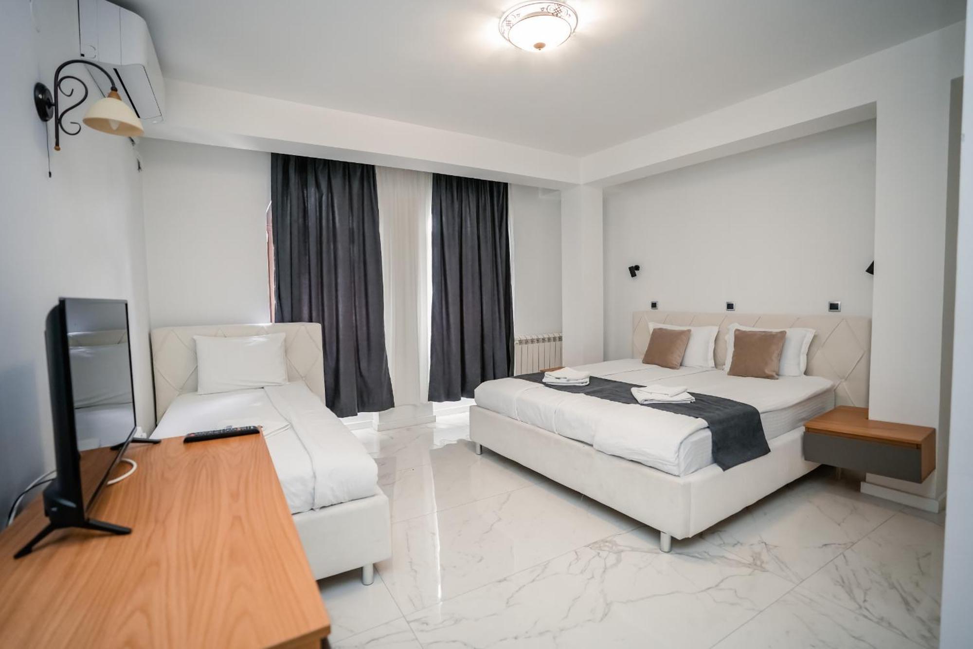 District&Delago Villa & Resturant Ohrid Buitenkant foto